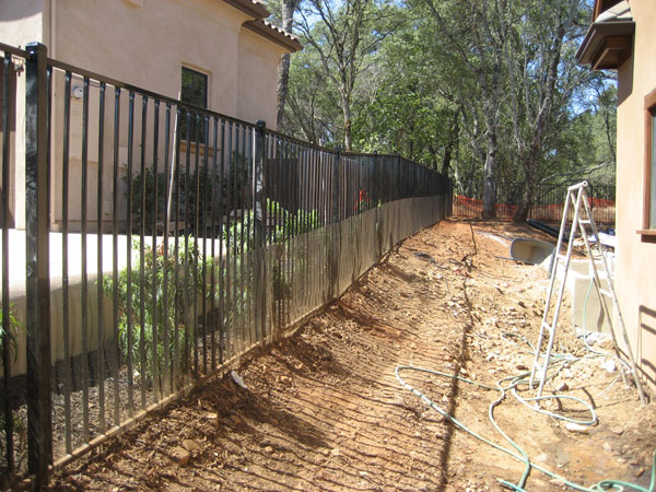 Iron Side Yard Fence San Diego 